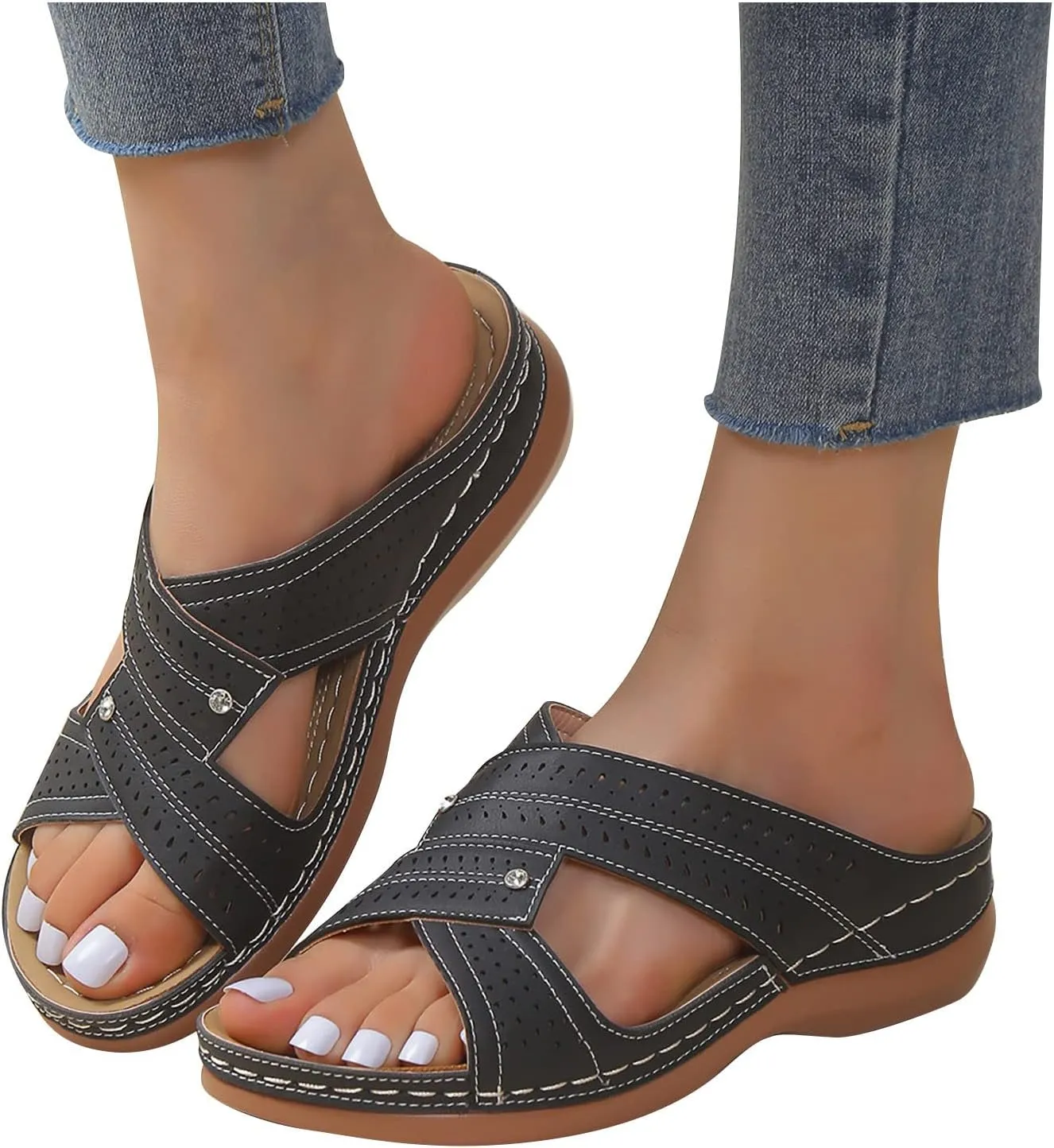 Arch Support Beach Sandals Women Summer Comfortable Low Wedge Slippers Slip on Sandal 2025 Trendy