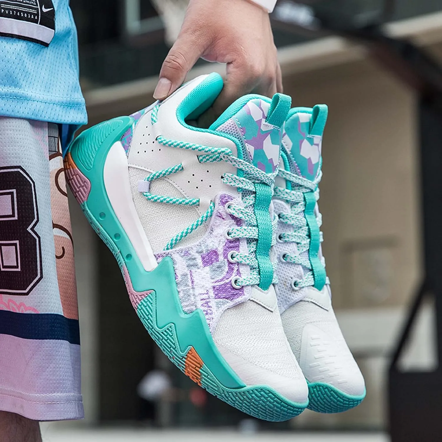 Basketball Shoes Men Summer New Professional Combat Sneakers Men's Shoes Students Breathable high top Sneakers