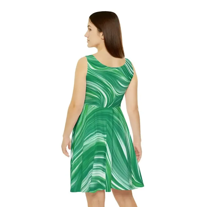 Chic Dipaliz Green Wavy Pattern Skater Dress