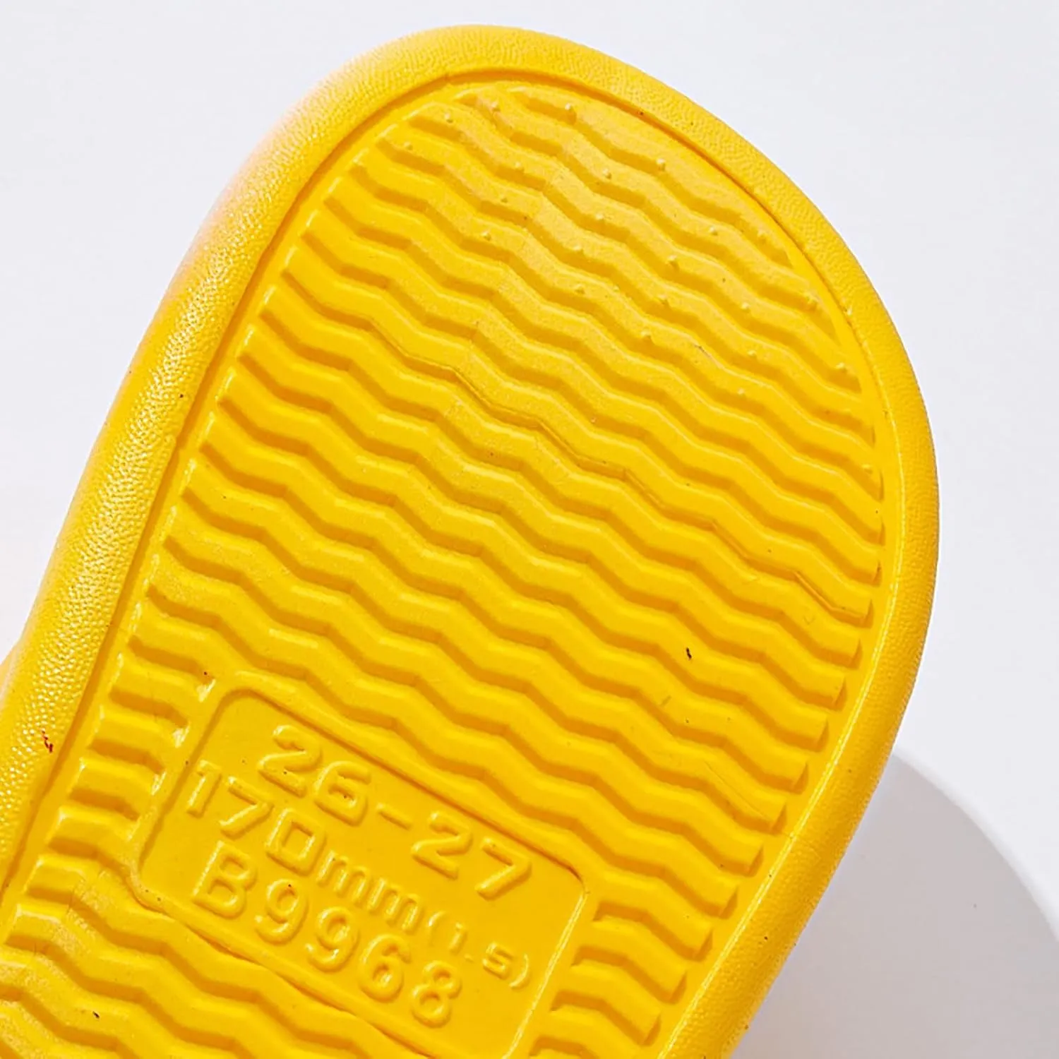 Cloud Slides for Kids Comfy Soft Cushioned Slides Fashion Gradient Color Cartoon Slippers Slip On Beach Slide