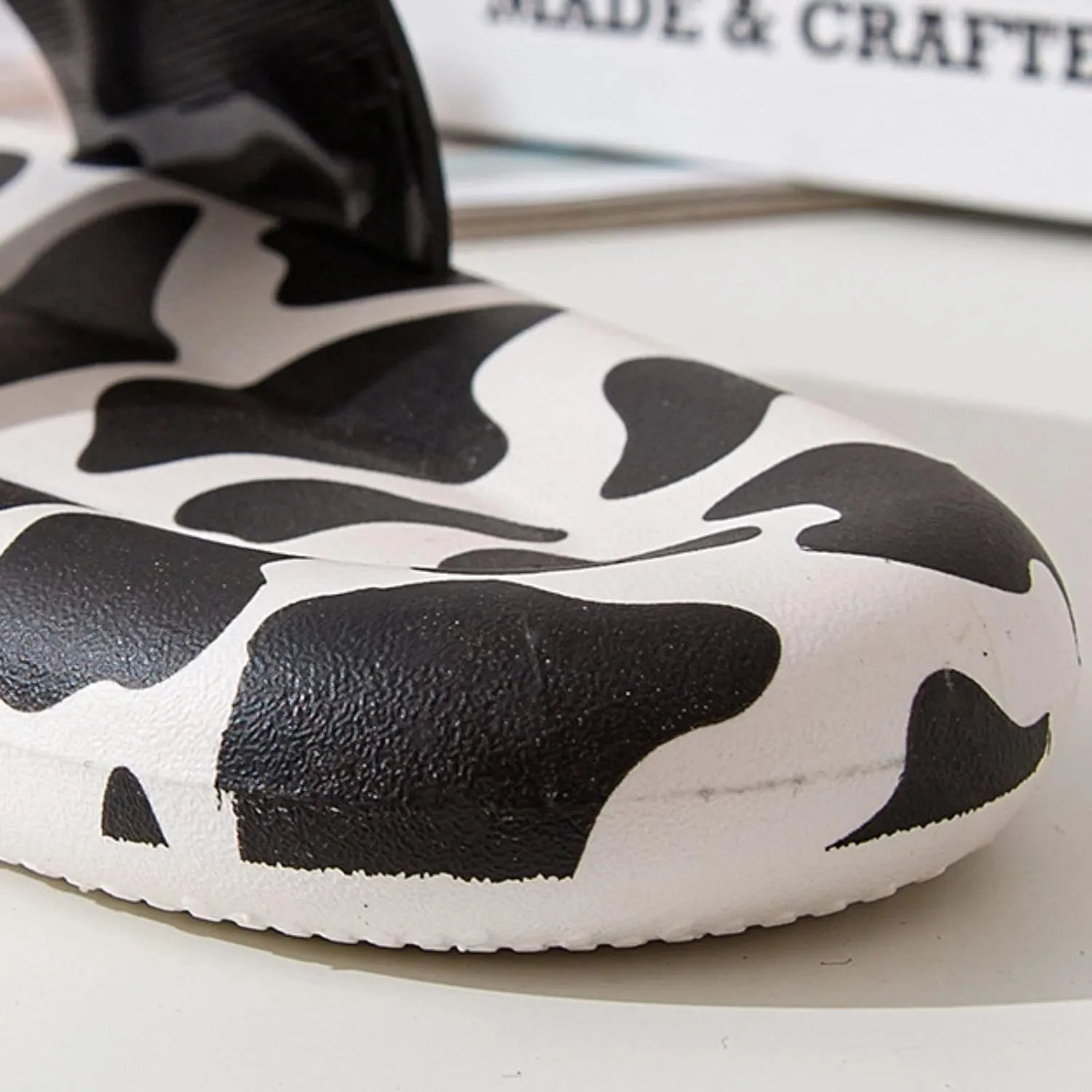 Cloud Slides Mens Shower Shoes Womens Bathroom Slipper Indoor Slipper Non-Slip Drainage Hole Comfort Lightweight