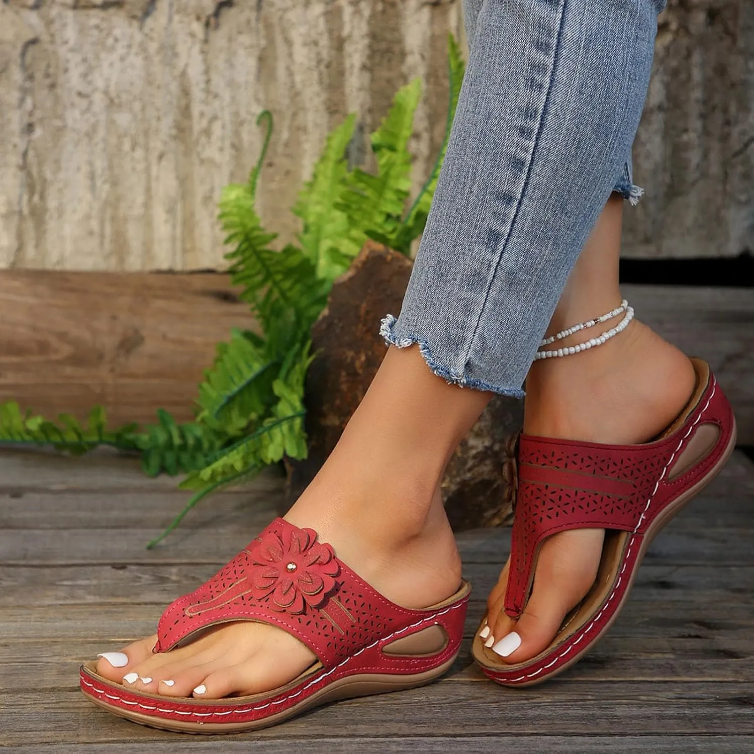 Eduavar Sandals Women Soft Cushion Footbed Arch Support Flip Flop Comfortable Casual Summer Beach Lightweight Thong Sandals