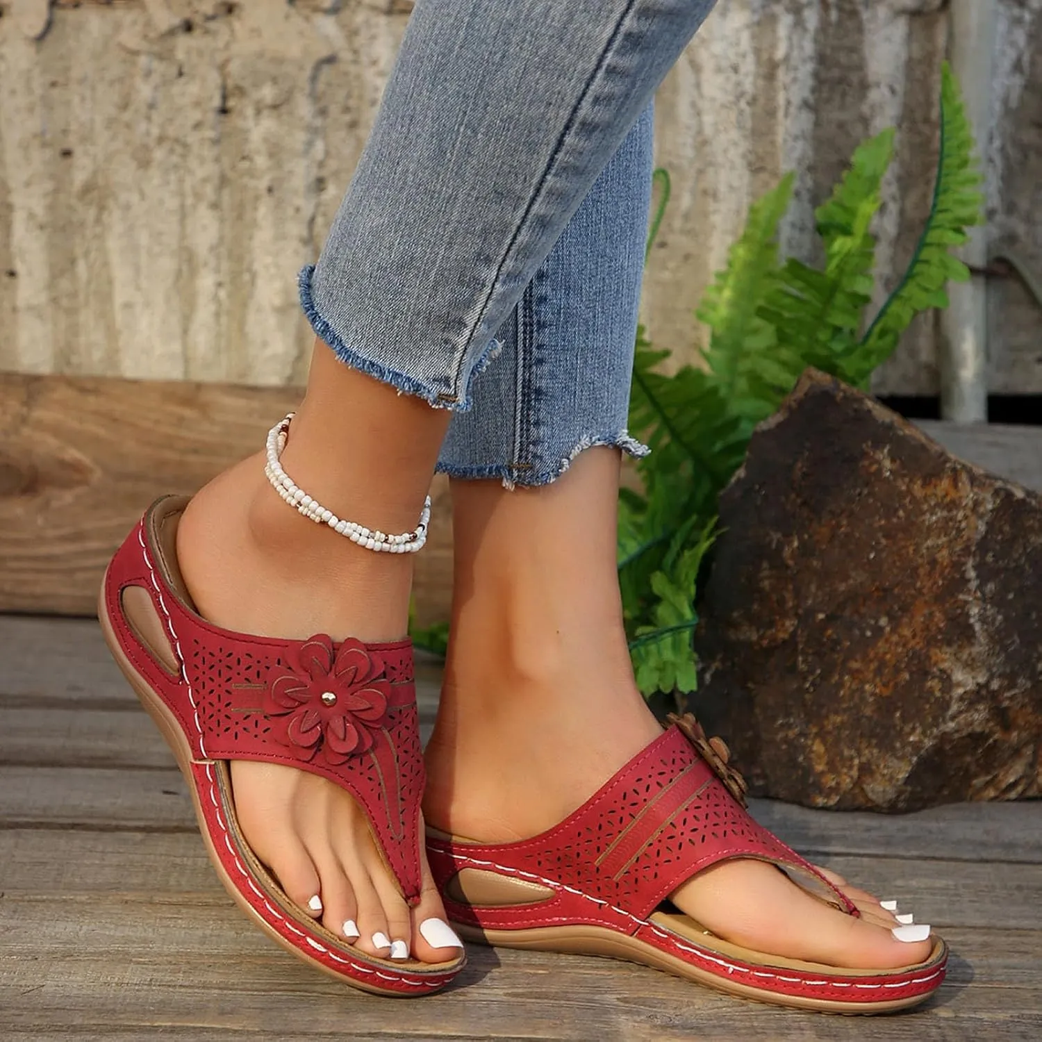 Eduavar Sandals Women Soft Cushion Footbed Arch Support Flip Flop Comfortable Casual Summer Beach Lightweight Thong Sandals
