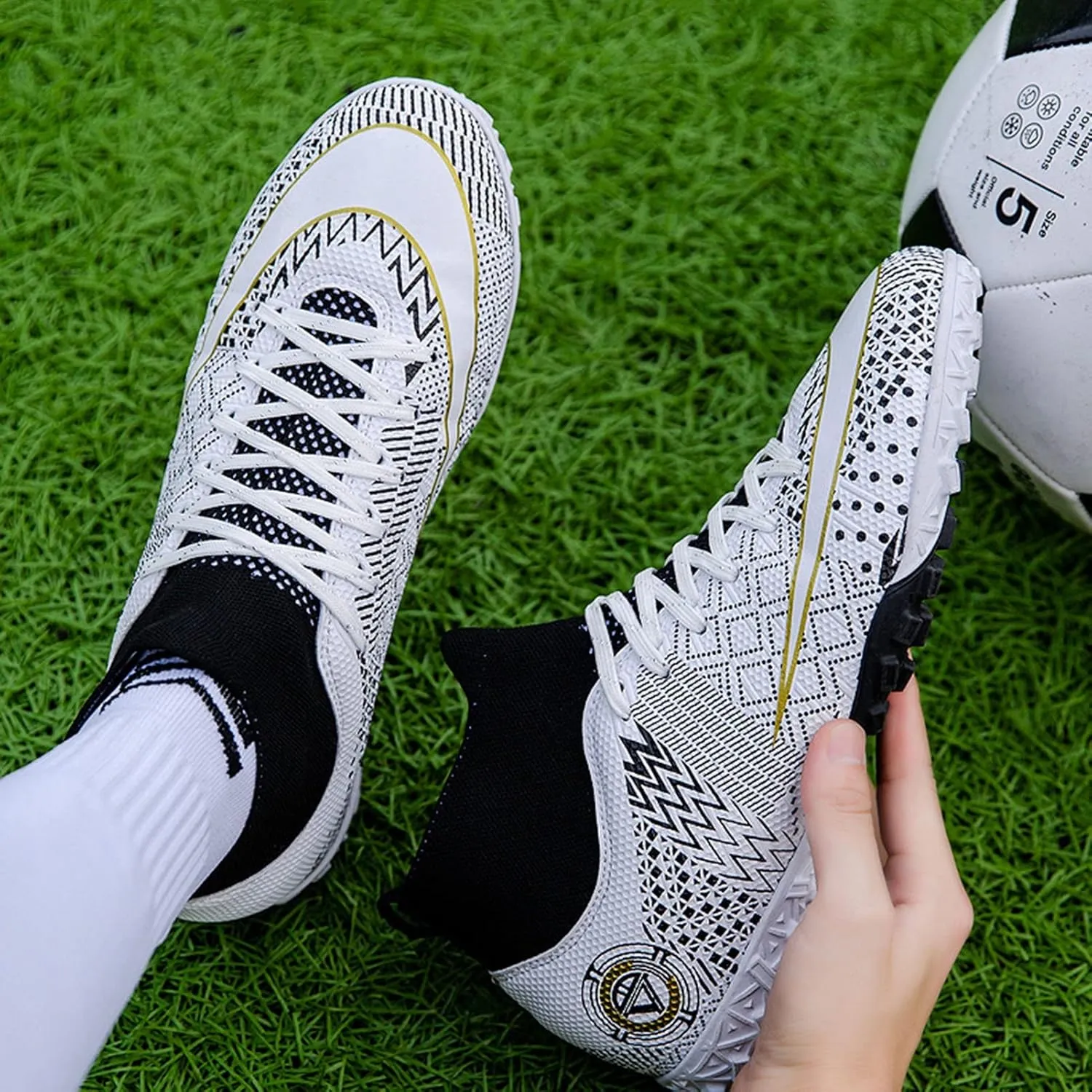 Indoor Soccer Shoes Kids High Top Soft Lightweight,Soccer Cleats Mens Non-Slip Durable,Soccer Shoes Breathable Comfortable