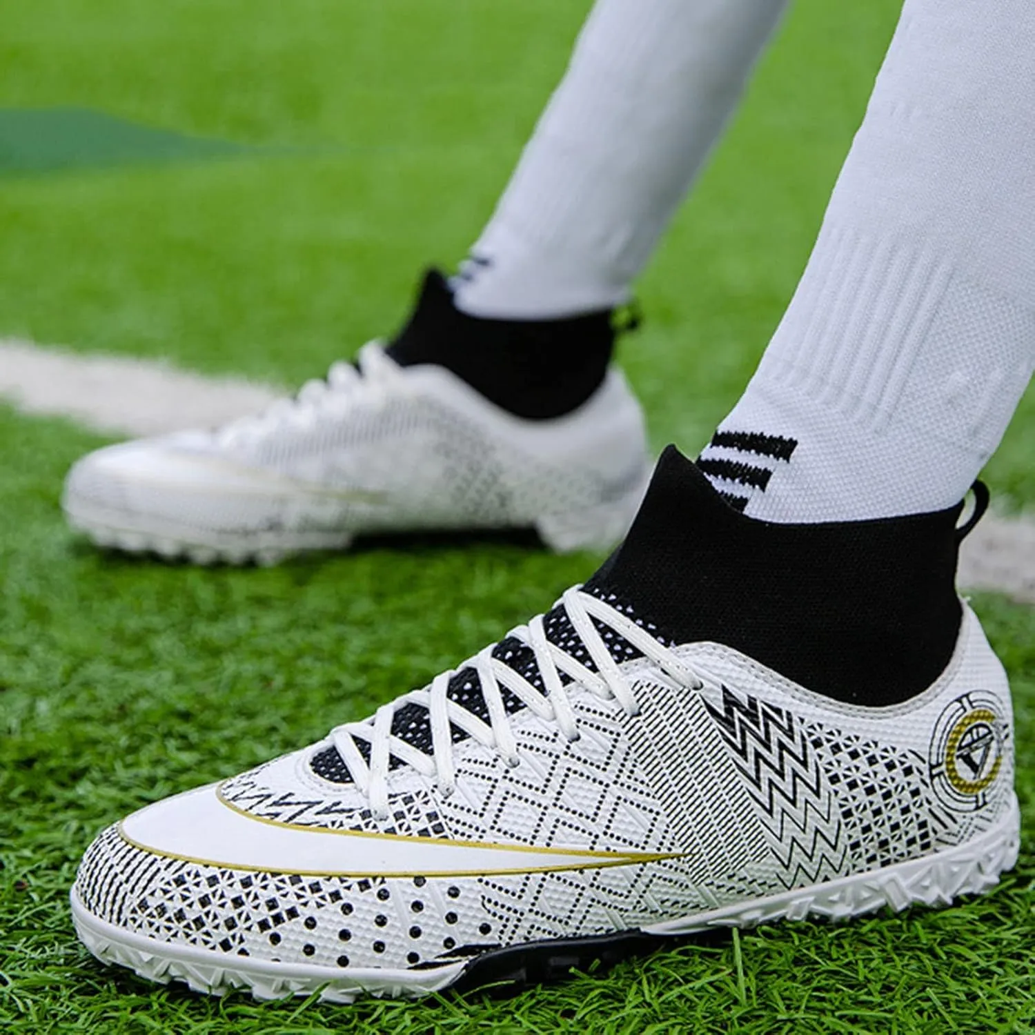 Indoor Soccer Shoes Kids High Top Soft Lightweight,Soccer Cleats Mens Non-Slip Durable,Soccer Shoes Breathable Comfortable