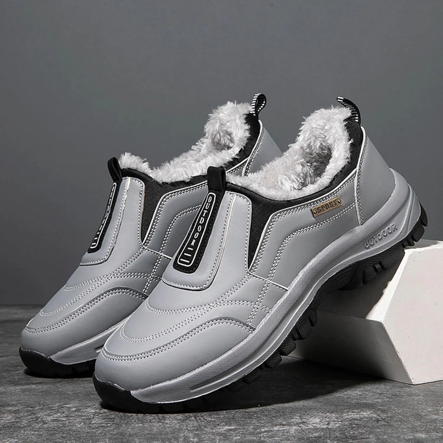 Men's Hiking Sneakers Breathable Sports Shoes Outdoor Climbing Footwear Slip-On Mountaineering Footwear for