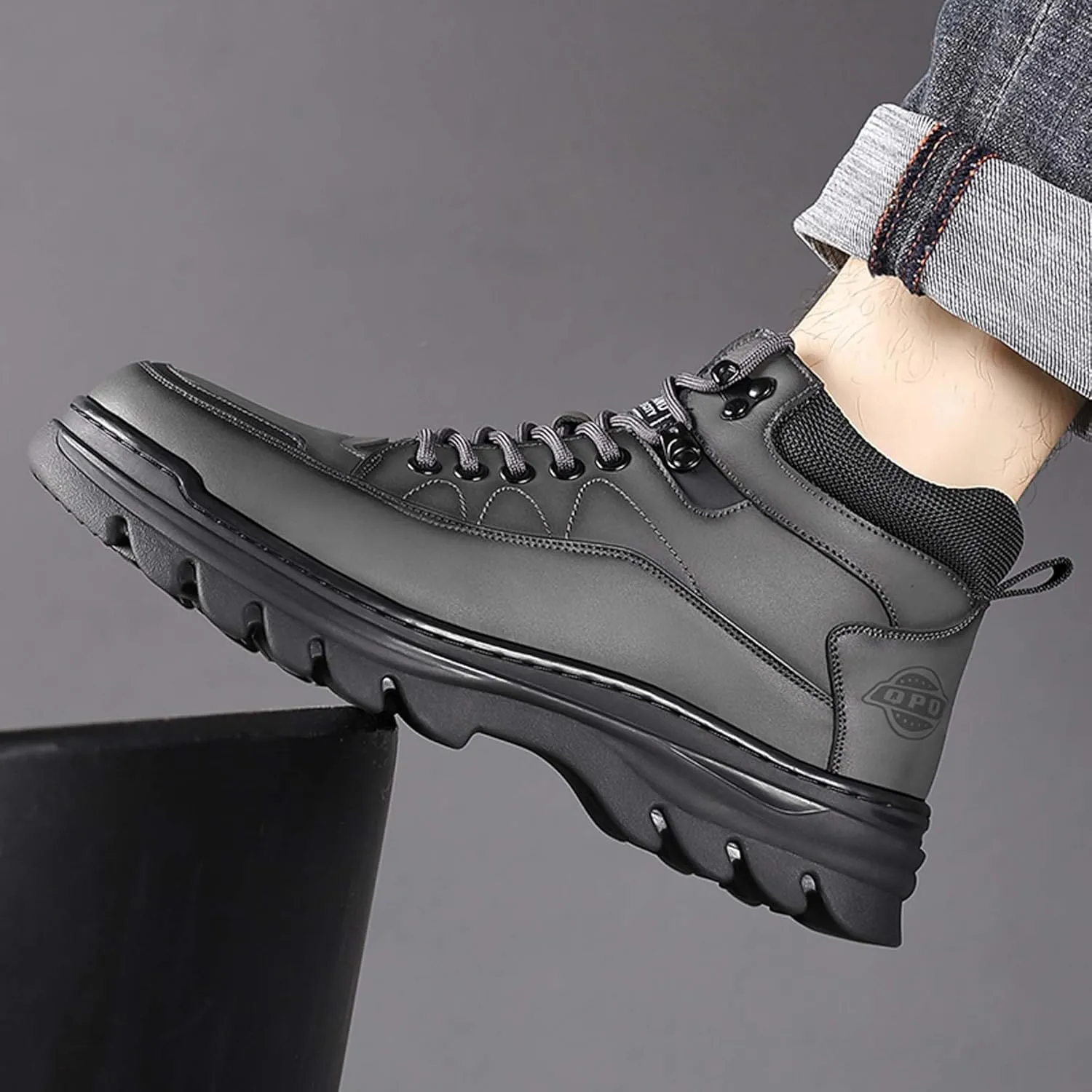 Men's Winter Leather Round Toe with Plush Hiking Boots, Waterproof and Non Slip Lined with Plush Snow Boots, Suitable for Outdoor Hiking
