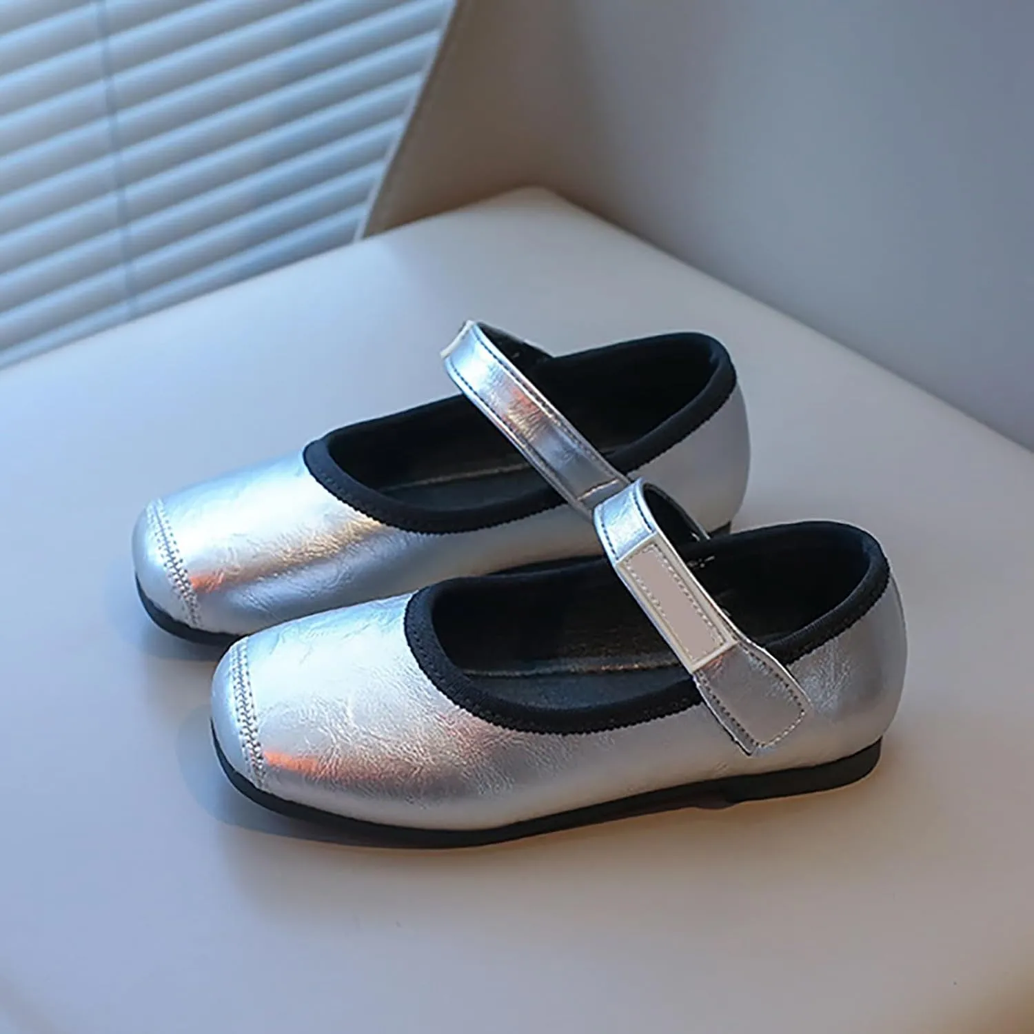 PU Leather Ballet Flat for Girls Wedding Part School niform Mary Jane Shoes Little Kid Baptism Plush House Slipper