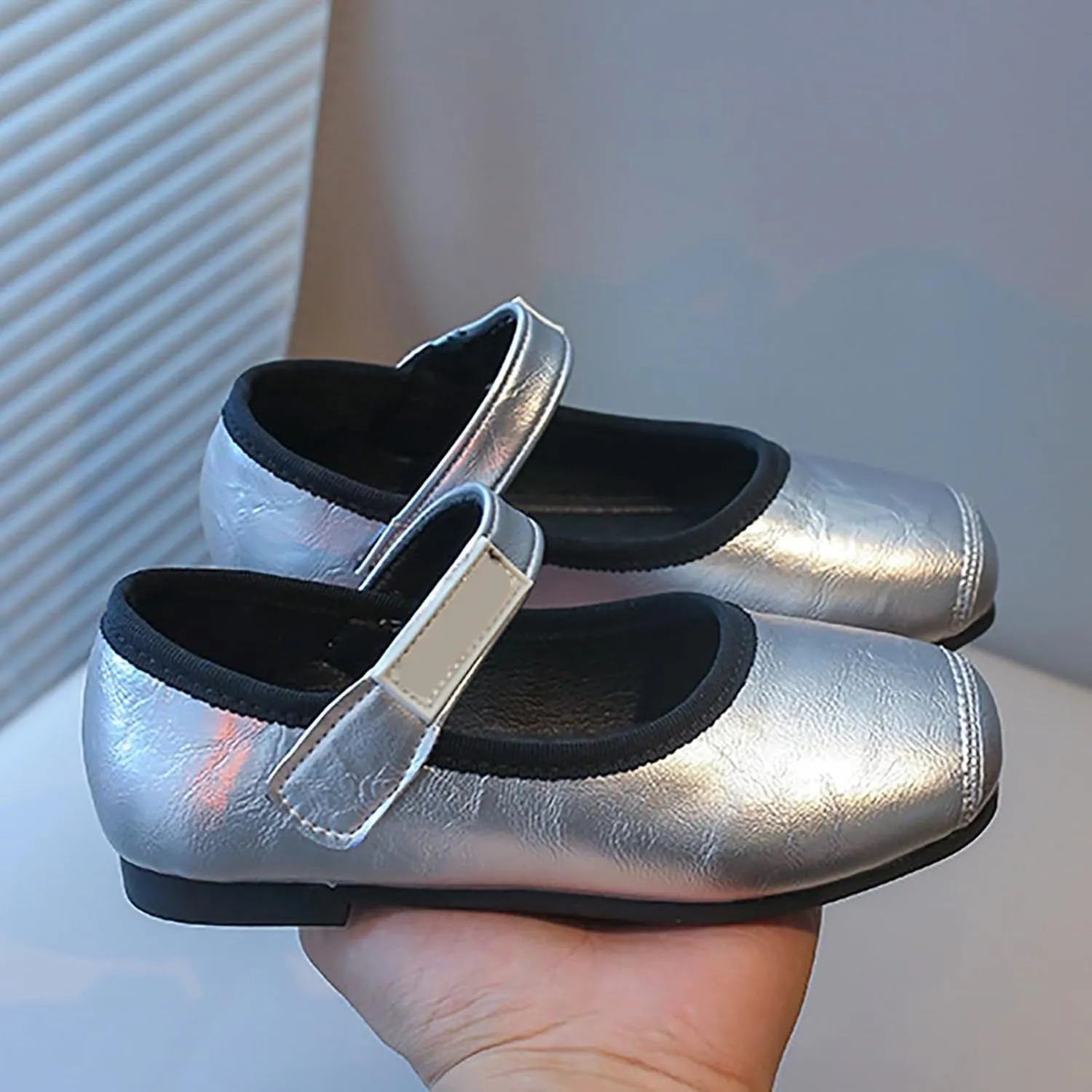 PU Leather Ballet Flat for Girls Wedding Part School niform Mary Jane Shoes Little Kid Baptism Plush House Slipper