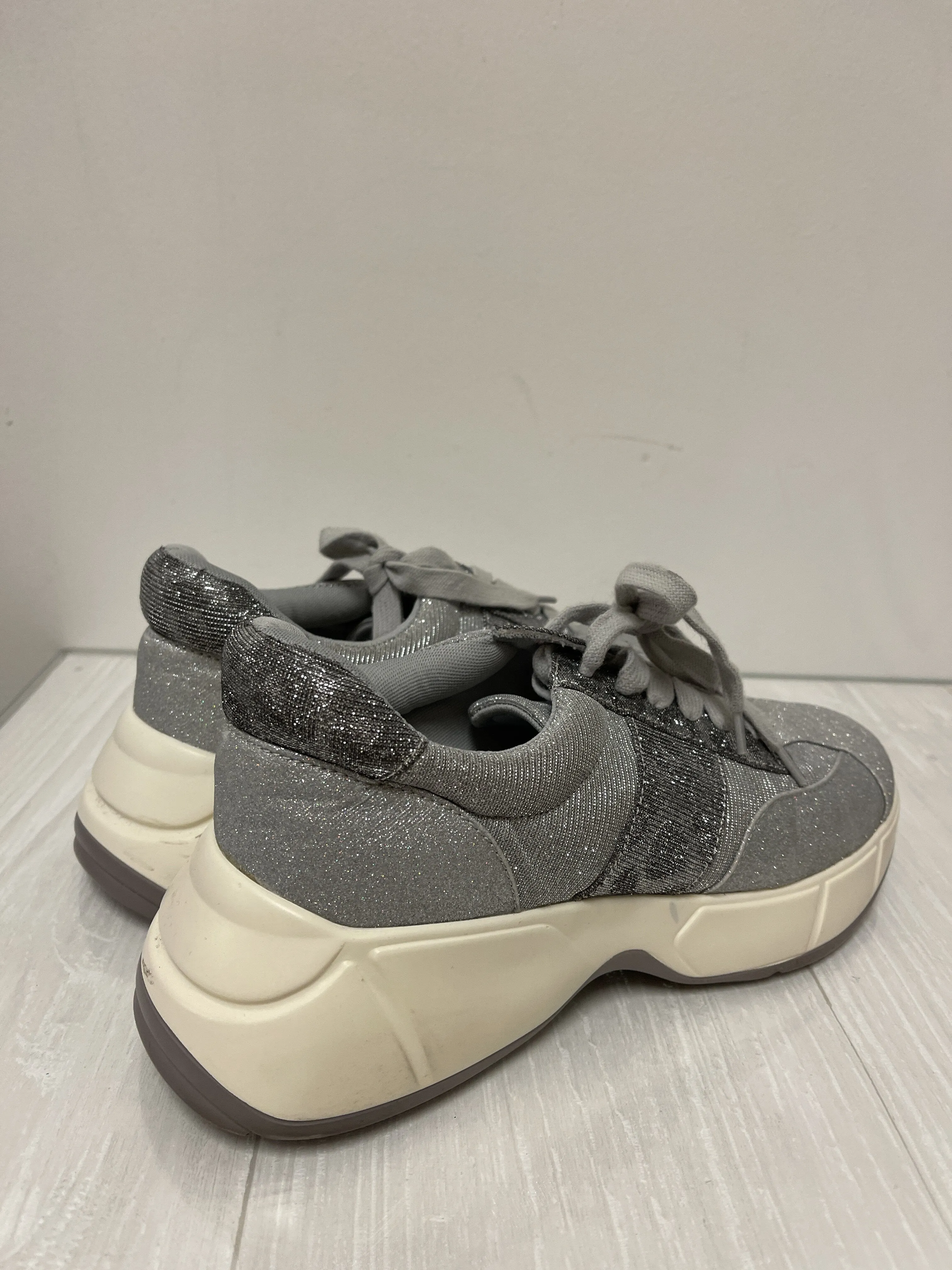 Shoes Sneakers By Mix No 6  Size: 10