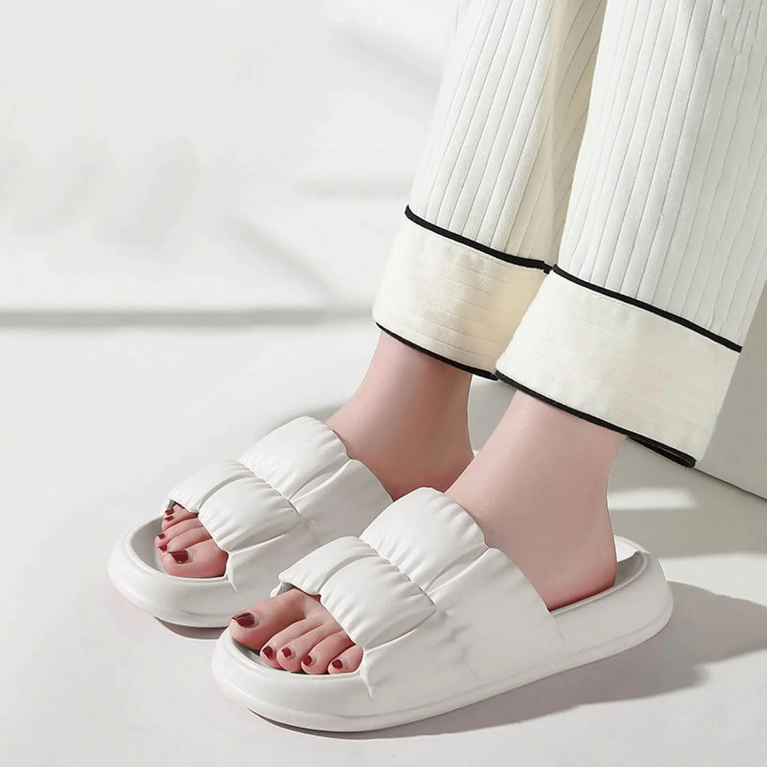 Shower Sandals Mens Slides Shower Shoes Womens Slides Bath Slippers Women Slippers for Beach Showers Dorms Outdoor