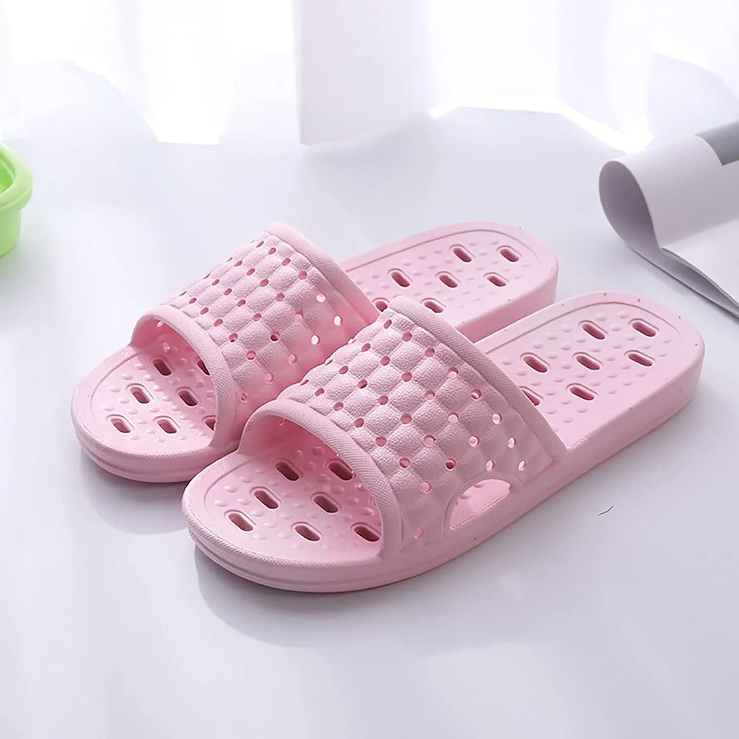 Women's Slides Non Slip Indoor Home Bedroom Pool Slides Beach Sandals Women's Soft Flat Soled Sandal